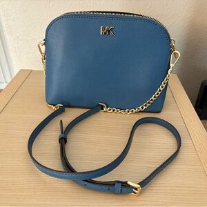 NWOT- BLUE MICHAEL KORS CROSSBODY